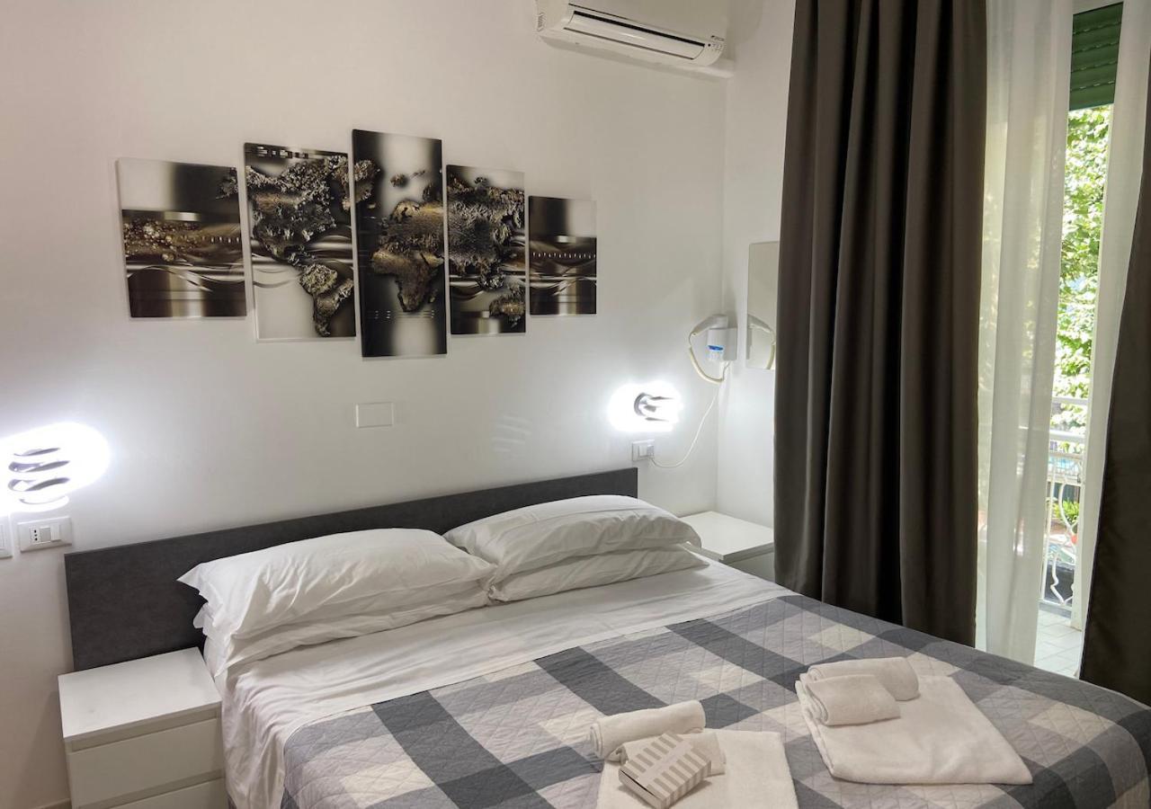 Chiama Hotel 里米尼 外观 照片